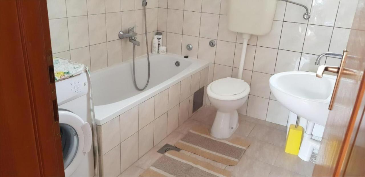 Cheap House Near The Center Of The City Mostar Exterior foto